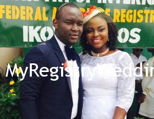 Oluwaseun say I do to Oyewale on the 2nd of October 2015. See more pics after the cut...