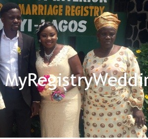 Couple and Bride's mum