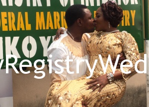 Olasunmbo weds Olaniyi Taiwoon the 28th of January 2016 at Ikoyi Registry. A very Big congrats to them.