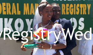 Abosede and Ayomide seal their commitment on the 29th of April 2016 at Ikoyi Registry. 