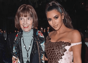 Image of Kim Kardashian with her mummy and grandmother